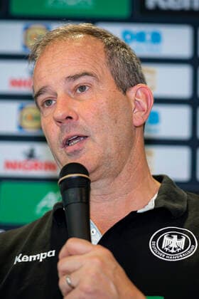Stuttgart, Deutschland 29. Oktober 2019: DHB Frauen - Pressekonferenz WM Japan Trainer Henk Groener (Deutschland) Stuttgart Scharrena Baden-Württemberg Deutschland