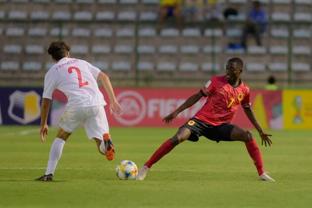 Fußball, U17 WM, Angola - Kanada Sub 17 Angola e Canada BRASÍLIA, DF - 29.10.2019: SUB 17 ANGOLA E CANADA - Kobe Franklin and Capita during U17, U 17 Angola and Canada. Match valid for the FIFA U17 World Cup group stage. Bezerrão Stadium in Gama. Brasilia DF. (Photo: Reinaldo Reginato Fotoarena) x1821949x  ReinaldoxReginato