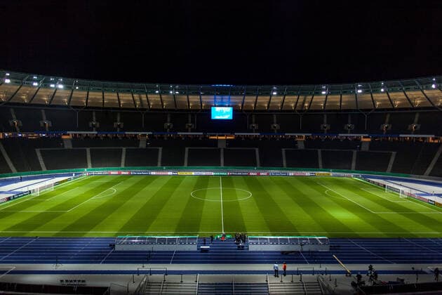 Stadionansicht vor Öffnung der Stadiontore. 30.10.2019, Fussball, GER, DFB-Poikal, 2. Runde, Saison 2019 20, Hertha BSC - SG Dynamo Dresden, Olympiastadion Berlin, Hertha BSC vs. SG Dynamo Dresden