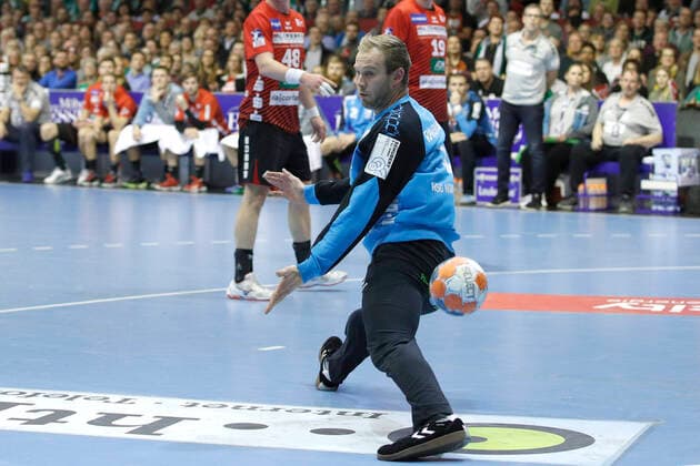 31.10.2019, Swiss Life Hall, Hannover, Ligaspiel, 1. Liga, TSV Hannover-Burgdorf vs HSG Nordhorn-Lingen, im Bild Bart Ravensbergen (1, Nordhorn) wehrt den Ball ab TSV Hannover-Burgdorf vs HSG Nordhorn-Lingen