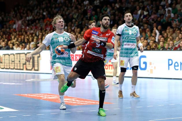 31.10.2019, Swiss Life Hall, Hannover, Ligaspiel, 1. Liga, TSV Hannover-Burgdorf vs HSG Nordhorn-Lingen, im Bild Pavel Mickal (9, Nordhorn) beim Torwurf TSV Hannover-Burgdorf vs HSG Nordhorn-Lingen