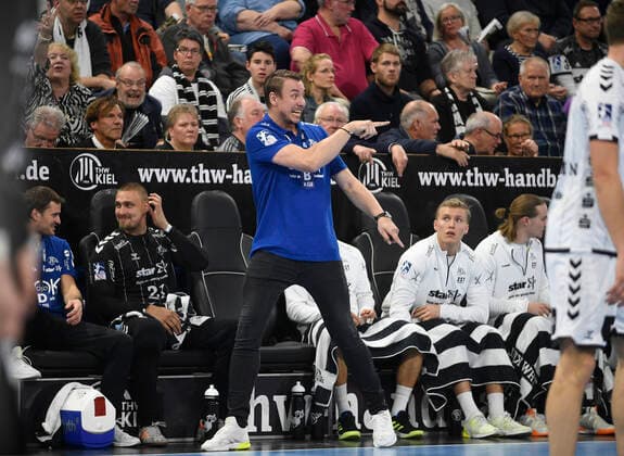 THW-Trainer Filip Jicha, Handball-Bundesliga, Liqui-Moly-HBL, Männer, 11. Spieltag, THW Kiel vs Melsungen, 31.10.19 Kiel Sparkassen Arena Schleswig-Holstein Germany