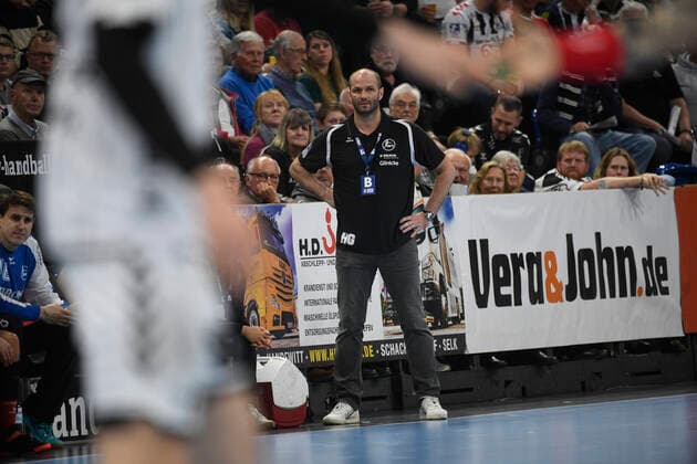 Melsungen-Trainer Heiko Grimm, Handball-Bundesliga, Liqui-Moly-HBL, Männer, 11. Spieltag, THW Kiel vs Melsungen, 31.10.19 Kiel Sparkassen Arena Schleswig-Holstein Germany