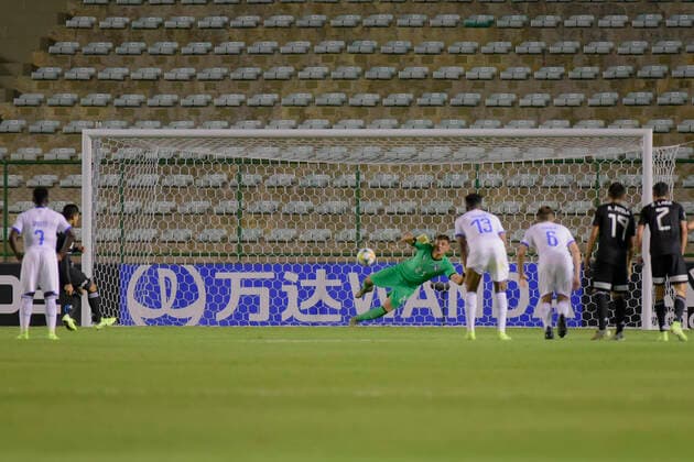 Sub 17 Mexico e Itália BRASÍLIA, DF - 31.10.2019: SUB 17 MEXICO E ITÁLIA - Goalkeeper Manuel Gasparini defends penalty during U17, U 17 Mexico and Italy. Match valid for the FIFA U17 World Cup group stage. Bezerrão Stadium in Brasilia, DF. (Photo: Reinaldo Reginato Fotoarena) x1823555x  ReinaldoxReginato