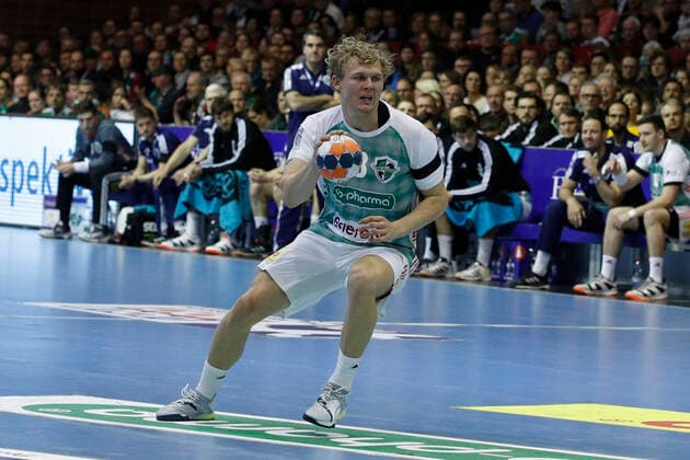 31.10.2019, Swiss Life Hall, Hannover, Ligaspiel, 1. Liga, TSV Hannover-Burgdorf vs HSG Nordhorn-Lingen, im Bild Alfred Joensson (18, Han.-Burgdorf) am Ball TSV Hannover-Burgdorf vs HSG Nordhorn-Lingen