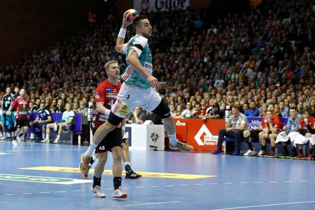 31.10.2019, Swiss Life Hall, Hannover, Ligaspiel, 1. Liga, TSV Hannover-Burgdorf vs HSG Nordhorn-Lingen, im Bild Nejc Cehte (3, Han.-Burgdorf) beim Torwurf TSV Hannover-Burgdorf vs HSG Nordhorn-Lingen