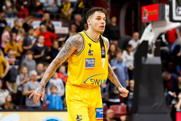 BBL easyCredit Basketball Bundesliga Saison 2019 2020 6. Spieltag am Freitag, 01. November 2019 in der MHPArena in Ludwigsburg: MHP Riesen Ludwigsburg - Hamburg Towers Konstantin Konga ( Ludwigsburg ) MHP Riesen Ludwigsburg - Hamburg Towers