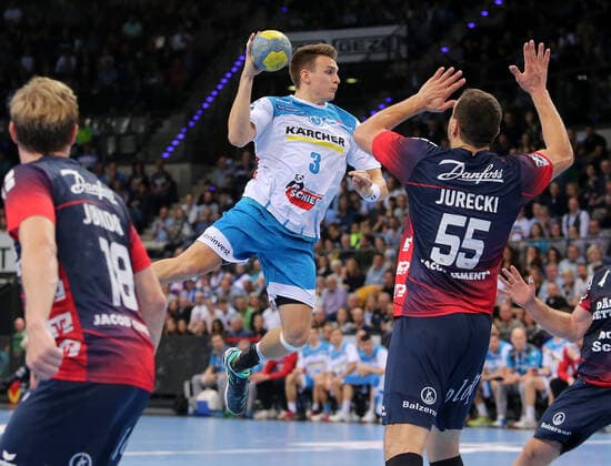BAU 02.11.2019 Stuttgart Handball TVB Stuttgart vs. SG Flensburg-Handewitt, Max Häfner (TVB, Mitte)