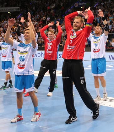 BAU 02.11.2019 Stuttgart Handball TVB Stuttgart vs. SG Flensburg-Handewitt, Jubel beim TVB, vorn v.l. Tim Roman Wieling, Johannes Bitter (TVB)