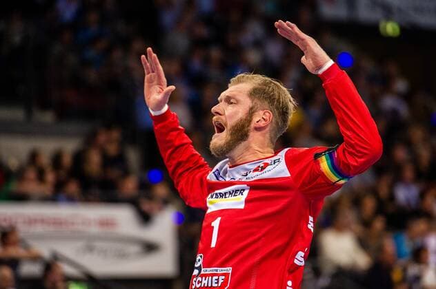 Bitter, Johannes (TVB Stuttgart 1) TVB 1898 Stuttgart - SG Flensburg-Handewitt HBL LIQUI MOLY Handball-Bundesliga Porsche-Arena Stuttgart Baden-Wuerttemberg Deutschland beim Spiel in der Handball Bundesliga, TVB 1898 Stuttgart - SG Flensburg-Handewitt. Stuttgart. 02.11.19 Handball Stuttgart. 02.11.19 Handball , Stuttgart Baden Wuerttemberg Deutschland