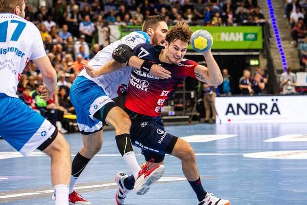 R¿d, Magnus Abelvik (SG Flensburg-Handewitt 77) Spaeth, Manuel (TVB Stuttgart 9) TVB 1898 Stuttgart - SG Flensburg-Handewitt HBL LIQUI MOLY Handball-Bundesliga Porsche-Arena Stuttgart Baden-Wuerttemberg Deutschland beim Spiel in der Handball Bundesliga, TVB 1898 Stuttgart - SG Flensburg-Handewitt. Stuttgart. 02.11.19 Handball Stuttgart. 02.11.19 Handball , Stuttgart Baden Wuerttemberg Deutschland