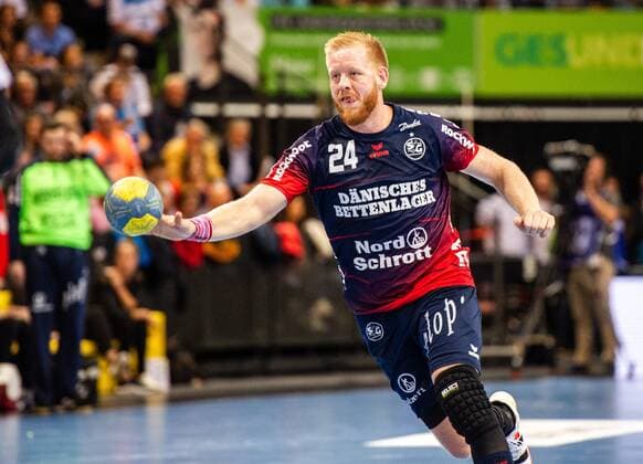 Gottfridsson, Jim (SG Flensburg-Handewitt 24) TVB 1898 Stuttgart - SG Flensburg-Handewitt HBL LIQUI MOLY Handball-Bundesliga Porsche-Arena Stuttgart Baden-Wuerttemberg Deutschland beim Spiel in der Handball Bundesliga, TVB 1898 Stuttgart - SG Flensburg-Handewitt. Stuttgart. 02.11.19 Handball Stuttgart. 02.11.19 Handball , Stuttgart Baden Wuerttemberg Deutschland