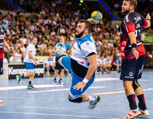 Peshevski, Zarko (TVB Stuttgart 44) TVB 1898 Stuttgart - SG Flensburg-Handewitt HBL LIQUI MOLY Handball-Bundesliga Porsche-Arena Stuttgart Baden-Wuerttemberg Deutschland beim Spiel in der Handball Bundesliga, TVB 1898 Stuttgart - SG Flensburg-Handewitt. Stuttgart. 02.11.19 Handball , Stuttgart Baden Wuerttemberg Deutschland