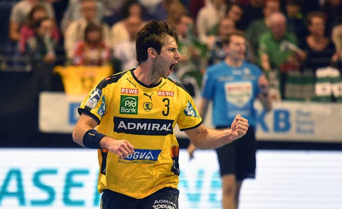 Uwe Gensheimer (Rhein-Neckar Löwen), jubelt nach einem Tor Füchse Berlin - Rhein-Neckar Löwen 1. Bundesliga, DKB-Handballbundesliga, 2019 2020 Herren, Männer, Maenner, Handball, Deutschland, Germany, Max-Schmeling-Halle Berlin, 3.11.2019