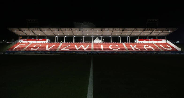 Zwickau, 01.11.2019, Stadion Zwickau, 3.Liga, 14.Spieltag , FSV Zwickau vs. SG Sonnenhof Großaspach 0:1 (0:0) , Im Bild; Stadionansicht Tribünenansicht Zwickau , Gemäß den Vorgaben der DFB Deutscher Fussballbund ist es untersagt, in dem Stadion und oder vom Spiel angefertigte Fotoaufnahmen in Form von Sequenzbildern und oder videoähnlichen Fotostrecken zu verwerten bzw. verwerten zu lassen. ,
