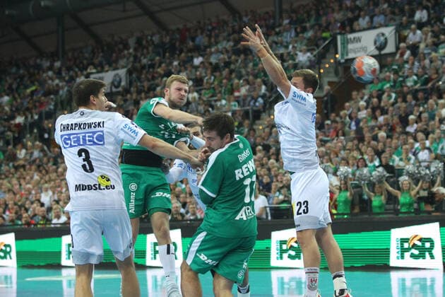 SC DHfK Leipzig vs. SC Magdeburg, Liqui Moly HBL, 03.11.19 Handball, 1. Bundesliga, Saison 2019 2020, 11. Spieltag: SC DHfK Leipzig vs. SC Magdeburg am 03.11.19 in der Quarterback Immobilien Arena Leipzig. Im Bild: Wurf von Philipp WEBER (20, SC DHfK Leipzig) Copyright: xBEAUTIFULxSPORTS JanxKaeferx