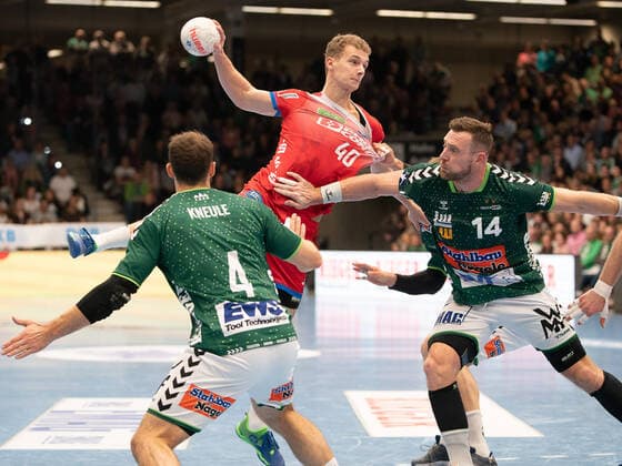 40tbbv gegen Jacob Bagersted (Frisch Auf Goeppingen 14), Frisch Auf Göppingen vs. TBV Lemgo Lippe, 1. Bundesliga, Handball, Herren, 03.11.2019 Frisch Auf Göppingen vs. TBV Lemgo Lippe, 1. Bundesliga, Handball, Herren, 03.11.2019 Göppingen Copyright: xEibner-Pressefoto MichaelxSchmidx FAG