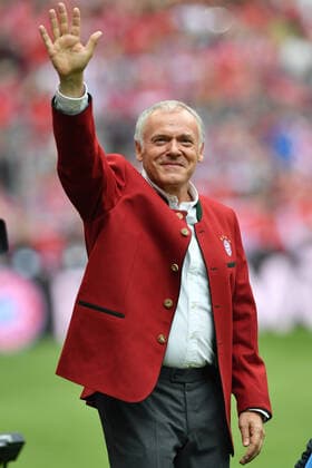Hermann GERLAND wird Co Trainer von FC Bayern Interimstrainer Hansi FLICK. Archivfoto; Hermann GERLAND,Co Trainer Bayern Muenchen,Legenden des FC Bayern. Fussball 1. Bundesliga, 34. Spieltag, FC Bayern Muenchen (M)-SC Freiburg (FR) 4-1, Deutscher Meister,Deutsche Meisterschaft, am 20.05.2017 in Muenchen Deutschland.A L L I A N Z A R E NA , Â