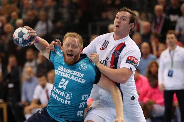 SG Flensburg-Handewitt vs Paris Saint-German HB, Handball, EHF Champions League Gruppenphase, 06.11.19; Flensburg Jim Gottfridsson (SG Flensburg-Handewitt, 24) gegen Sander Sagosen (Paris Saint Germain HB, 10) Copyright: xBEAUTIFULxSPORTS MarioxM.xKobergx