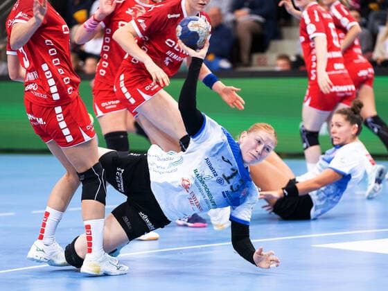 Meike Schmelzer (Thüringer HC 13), SG BBM Bietighheim vs. Thüringer HC, Handball, Frauen, 1. Bundesliga, 06.11.2019 SG BBM Bietighheim vs. Thüringer HC, Handball, Frauen, 1. Bundesliga, 06.11.2019 Ludwigsburg Copyright: xEibner-Pressefoto MichaelxSchmidx FAG