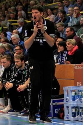2.Bundesliga Handball VfL Luebeck-Schwartau - TV Emsdetten 09.11.2019, Hansehalle Luebeck, GER, 2.Bundesliga Handball VfL Luebeck-Schwartau - TV Emsdetten im Bild picture shows Trainer Daniel Kubes (TV Emsdetten)