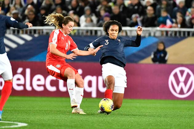 Fußball, Damen, EM-Quali, Frankreich - Serbien Wendy Renard (fr) FOOTBALL : France vs Serbie - Match de Qualification Euro 2021 Feminin - Bordeaux - 09 11 2019 ThierryBreton Panoramic 