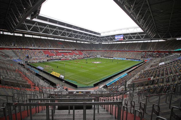 Fußball, Stadiongeschichte Fortuna Düsseldorf 09.11.2019, xklex, Fußball 3. Liga, KFC Uerdingen - 1.FC Kaiserslautern emspor, v.l. Merkur Spiel-Arena, Heimspielstätte von Fortuna Düsseldorf, Stadion, Düsseldorf, Rasen, Fußballstadion (DFL DFB REGULATIONS PROHIBIT ANY USE OF PHOTOGRAPHS as IMAGE SEQUENCES and or QUASI-VIDEO) Düsseldorf