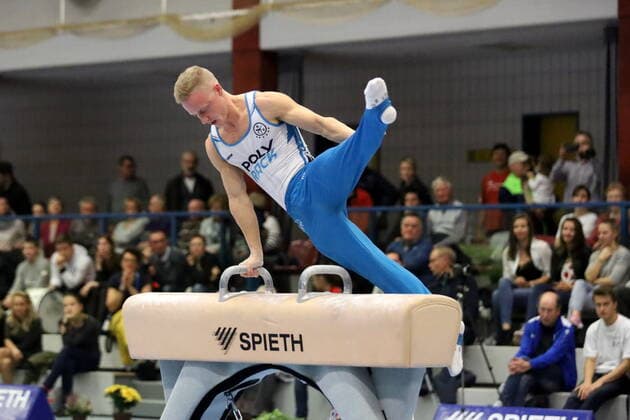 Alexander Maier (KTV Straubenhardt) am Pauschenpferd 6. Wettkampftag der DTL 1. Bundesliga SC Cottbus - KTV Straubenhardt 35-23 in Forst Lausitz *** Alexander Maier KTV Straubenhardt on pommel horse 6 day of competition of DTL 1 Bundesliga SC Cottbus KTV Straubenhardt 35 23 in Forst Lausitz