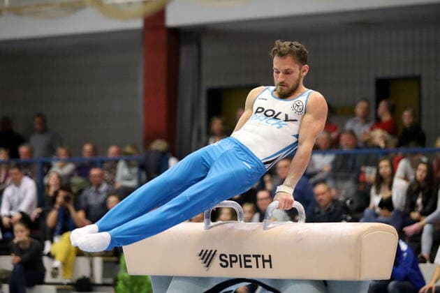 Andreas Bretschneider (KTV Straubenhardt) am Pauschenpferd 6. Wettkampftag der DTL 1. Bundesliga SC Cottbus - KTV Straubenhardt 35-23 in Forst Lausitz *** Andreas Bretschneider KTV Straubenhardt on pommel horse 6 day of competition of the DTL 1 Bundesliga SC Cottbus KTV Straubenhardt 35 23 in Forst Lausitz