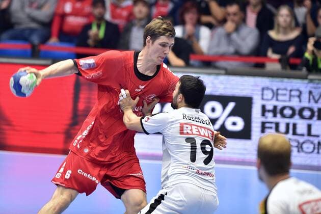 Finn Lemke (MT Melsungen) (am Ball) und Bastian Roscheck (SC DHfK Leipzig) , GER, MT Melsungen - SC DHfK Leipzig, Handball, 1. Bundesliga Maenner, 09.11.2019, GER, MT Melsungen - SC DHfK Leipzig, Handball, 1. Liga Maenner, 09.11.2019 Kassel Copyright: xSippel xEibner-Pressefotox EP_rsl