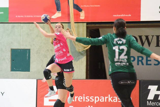 Bo van Wetering (TusSies Metzingen 7) TusSies Metzingen, Handball, HBF, Ligaspiel, 09.11.2019, Foto:TBaur Eibner TusSies Metzingen vs. HSG Bad Wildungen Vipers Metzingen Copyright: xBaur xEibner-Pressefotox EP_Toba
