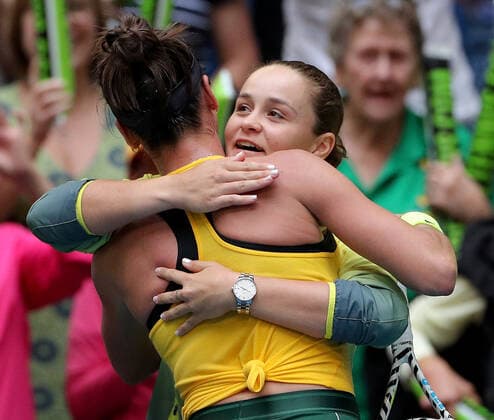 TENNIS FED CUP FINAL, Ajla Tomljanovic of Australia is congratulated by Ash Barty of Australia after winning her match against Pauline Parmentier of France on day 2 of the Fed Cup Final tennis competition between Australia and France at RAC Arena in Perth, Sunday, November 10, 2019. ( NO ARCHIVING, EDITORIAL USE ONLY, NO USE IN BOOKS WITHOUT CONSENT PERTH WA AUSTRALIA  Copyright: xRICHARDxWAINWRIGHTx 20191110001431868880