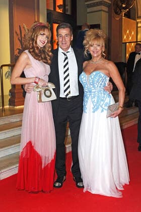 Deutscher Sportpresseball 2019. Ulrich Uli Stein mit seiner Frau Cornelia und Tochter Jennifer anläßlich des Deutschen Sportpresseballs am 09.11.2019 in der Alten Oper Frankfurt Main.