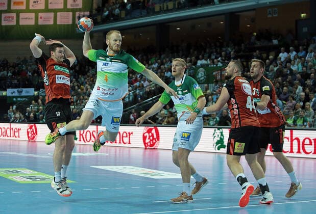 10.11.2019, xovx, Handball HBL, HSG Wetzlar - TSV Hannover Burgdorf emspor, v.l. Joshua Thiele (TSV Hannover-Burgdorf), Stefan Kneer (HSG Wetzlar), Anton Lindskog (HSG Wetzlar), Ilija Brozovic (TSV Hannover-Burgdorf), Nejc Cehte (TSV Hannover-Burgdorf), Aktion . (DFL DFB REGULATIONS PROHIBIT ANY USE OF PHOTOGRAPHS as IMAGE SEQUENCES and or QUASI-VIDEO) Wetzlar
