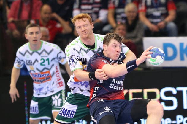 SG Flensburg-Handewitt vs Frisch auf Goeppingen, LIQUI-MOLY Handball Bundesliga, 10.11.19; Flensburg Goran Soegard Johannsessen (SG Flensburg-Handewitt, 23) gegen Nicolai Theilinger (Frisch auf Goeppingen, 03) Copyright: xBEAUTIFULxSPORTS MarioxM.xKobergx