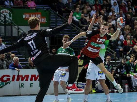 Deutschland,Wetzlar, Rittal-Arena, 10.11.2019, Handball,1. Liqui Moly HBL Bundesliga, 12.Spieltag, HSG Wetzlar - TSV Hannover-Burgdorf Bild: v.li.Torwart: Till Klimpke (HSG Wetzlar),Timo Kastening (TSV Hannover-Burgdorf) Copyright: HMBxMedia ThomasxJäger