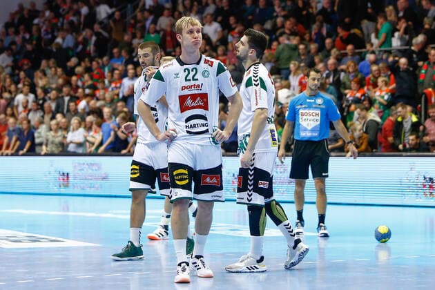 10.11.2019, xtgx, Handball Liqui Moly HBL, SC Magdeburg - GWD Minden emspor, v.l. Minden um Marian Michalczik (Minden, 22) enttäuscht, schaut enttäuscht, niedergeschlagen, disappointed GETEC Arena