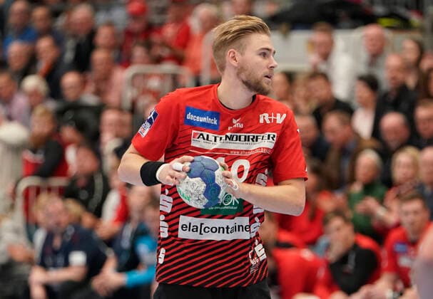 10.11.2019, Euregium, Nordhorn, GER, Handball 1. Bundesliga, Herren HSG Nordhorn-Lingen vs Füchse Berlin, Patrick Miedema (HSG Nordhorn-Lingen 10) DFL REGULATIONS PROHIBIT ANY USE OF PHOTOGRAPHS AS IMAGE SEQUENCES AND OR QUASI-VIDEO. Nordhorn Niedersachsen Germany Euregium