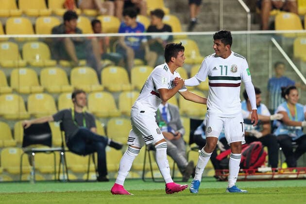 FuÃŸball, U17 WM, SÃ¼dkorea - Mexiko 10th November 2019; Kleber Andrade Stadium, Cariacica, Espirito Santo, Brazil; FIFA U-17 World Cup Brazil 2019, Korea Republic versus Mexico; Ali Avila of Mexico celebrates his goal with Bryan Gonzalez in the 77th minute for 0-1 - Editorial Use  ActionPlus12187193 HeulerxAndrey