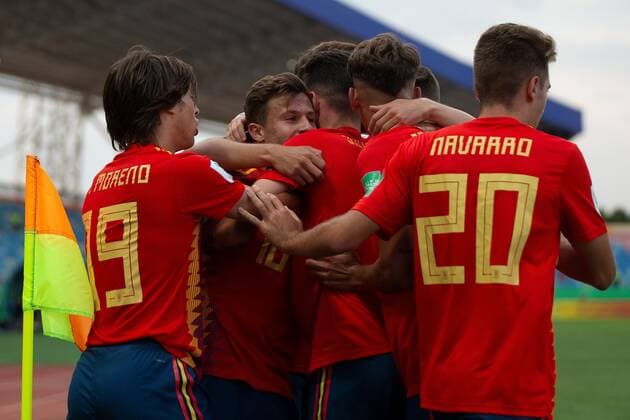 German Valera (C) of Spain celebrates after scoring duirng the World Cup U 17 quater finals soccer match between Spain and France, at the Olimpico stadium in Goiania, Brazil, 11 November 2019. Spain vs. France !ACHTUNG: NUR REDAKTIONELLE NUTZUNG!  Copyright: xJoédsonxAlvesx AME3181 20191111-637091023296936378