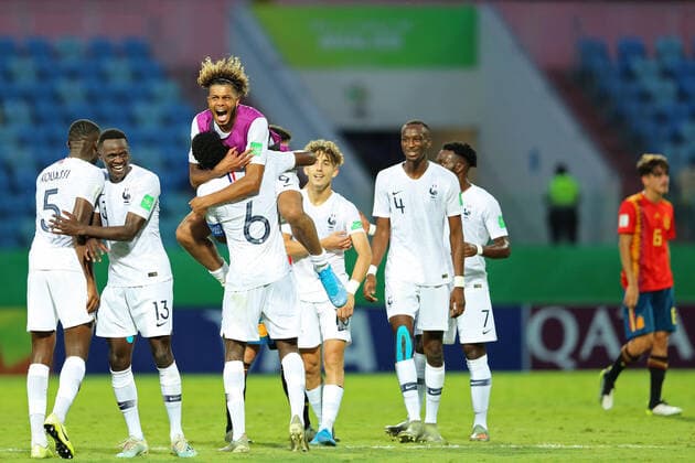 11th November 2019; Olimpico Pedro Ludovico Stadium, Goiania, Goias, Brazil; FIFA U-17 World Cup Brazil 2019, Spain versus France; Players of France celebrate their victory after the match - Editorial Use  ActionPlus12187363 HeulerxAndrey