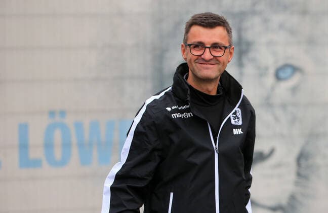 12.11.2019, 3.BL, TSV 1860 Training, Gruenwalder Strasse Muenchen, Fussball, im Bild: Neuzugang Trainer Michael Koellner (TSV 1860)