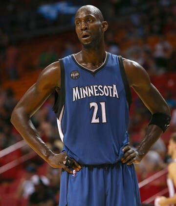 November 17, 2015, Miami, FL, USA: The Minnesota Timberwolves Kevin Garnett during a 2015 game against the Miami Heat at the AmericanAirlines Arena in Miami. Michael Rand: When will Kevin Garnett™s No. 21 be retired by Timberwolves? - ZUMAm67_ 20151117_zaf_m67_086 Copyright: xDavidxSantiagox
