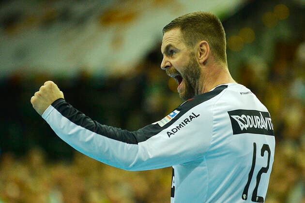1. Handball-Bundesliga 2019 2020, Spiel 1-13-112, 13. Spieltag, SC DHfK Leipzig vs. Rhein-Neckar Löwen (14.11.2019) Andreas Palicka (Tormann Rhein-Neckar Loewen, Rueckennummer 12) jubelt nach einer Parade beim Handball-Bundesliga-Spiel Leipzig vs. Rhein-Neckar Löwen (14.11.2019) Leipzig Sachsen Deutschland Arena Leipzig Am Sportforum 2