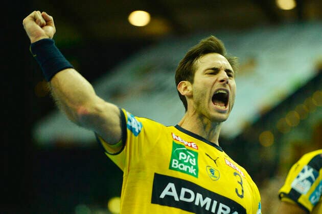 1. Handball-Bundesliga 2019 2020, Spiel 1-13-112, 13. Spieltag, SC DHfK Leipzig vs. Rhein-Neckar Löwen (14.11.2019) Uwe Gensheimer (Aussenspieler Rhein-Neckar Loewen, Rueckennummer 3) jubelt im Handball-Bundesliga-Spiel Leipzig vs. Rhein-Neckar Löwen (14.11.2019) Leipzig Sachsen Deutschland Arena Leipzig Am Sportforum 2