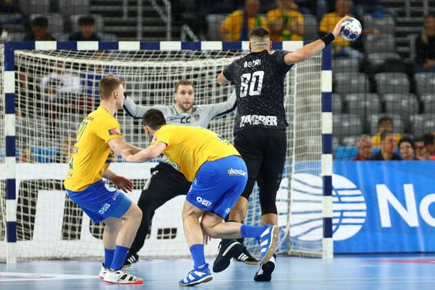 Zagreb, 14.11.2019. - Arena Zagreb hall, 2019 20 EHF Men s Champions League Group Phase. HC PPD Zagreb (black) - RK Celje Pivovarna Lasko (yellow) 27:31 BECIRI Kristian (80) vs FERLIN Klemen (22) 
