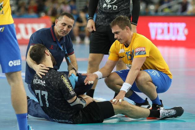 Zagreb, 14.11.2019. - Arena Zagreb hall, 2019 20 EHF Men s Champions League Group Phase. HC PPD Zagreb (black) - RK Celje Pivovarna Lasko (yellow) 27:31 BICANIC Damir (77) and POTEKO Vid (15) 