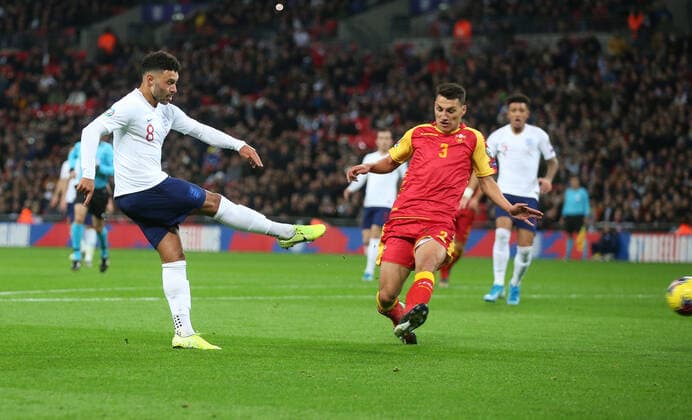 England v Montenegro UEFA EURO, EM, Europameisterschaft,Fussball 2020 Qualifiers Alex Oxlade-Chamberlain scores their first goal during the UEFA Euro 2020 Qualifiers match at Wembley Stadium, London Content Not Available For UK Newspapers Copyright: xPaulxChestertonx FIL-13867-0004