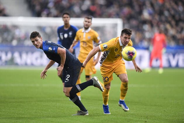 02 BENJAMIN PAVARD (FRA) - 20 Vadim Rata (mol) FOOTBALL : France vs Moldavie - Qualifications Euro 2020 - 14 11 2019 AnthonyBIBARD FEP Panoramic 