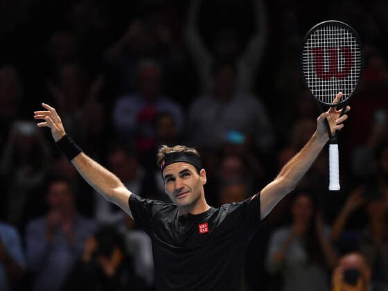 Tennis - 2019 Nitto ATP, Tennis Herren Finals at The O2 - Day Five Singles Group Bjorn Borg: Novak Djokovic (Serbia) vs. Roger Federer (Switzland) Roger Federer celebrates his 2 set victory over Novak Djokovic 6-4, 6-3 COLORSPORT ASHLEY WESTERN 
